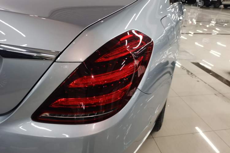 Used Mercedes-Benz S-Class 2014 S 320 L Business Model