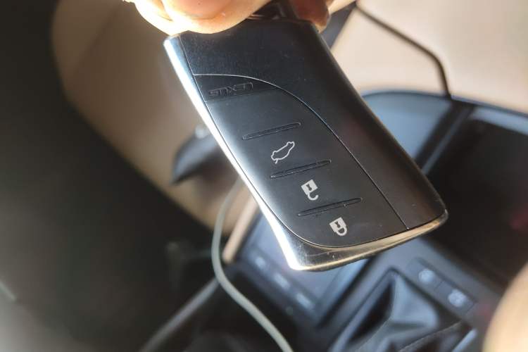 Used Lexus ES 2020 200 Excellence Edition
