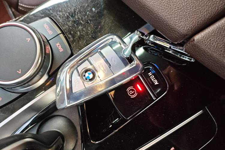 Used BMW 5 Series 2021 Facelifted 525Li M Sport Package
