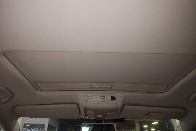 Used Volkswagen Magotan 2015 1.8TSI Prestige Model
