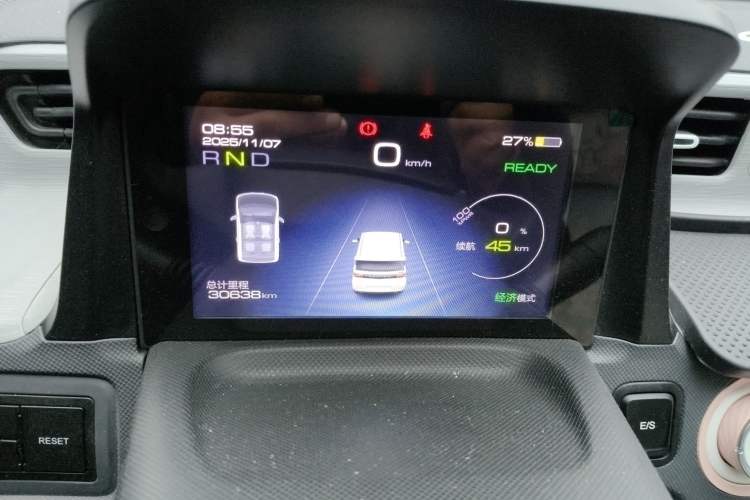 Used Wuling Hongguang MINIEV 2022 Macaron Premium Model – Lithium Ternary Battery
