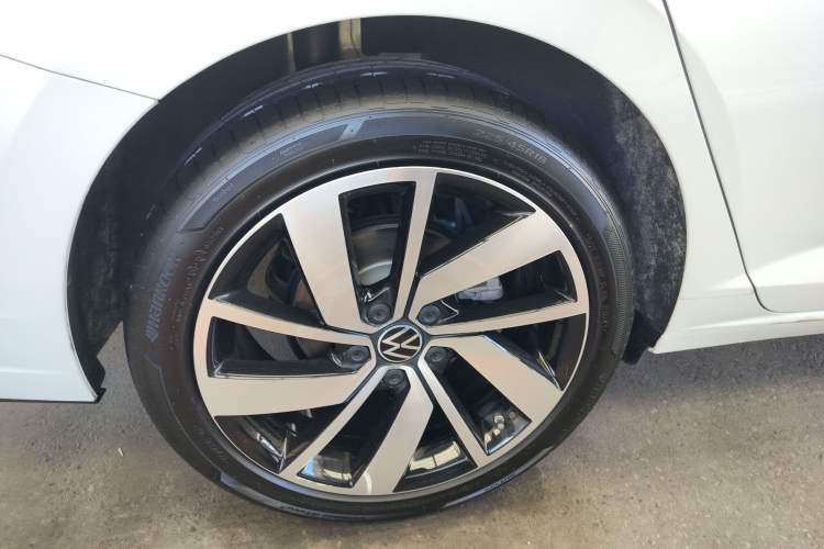 Used Volkswagen Sagitar 2025 300TSI DSG Excellence Edition
