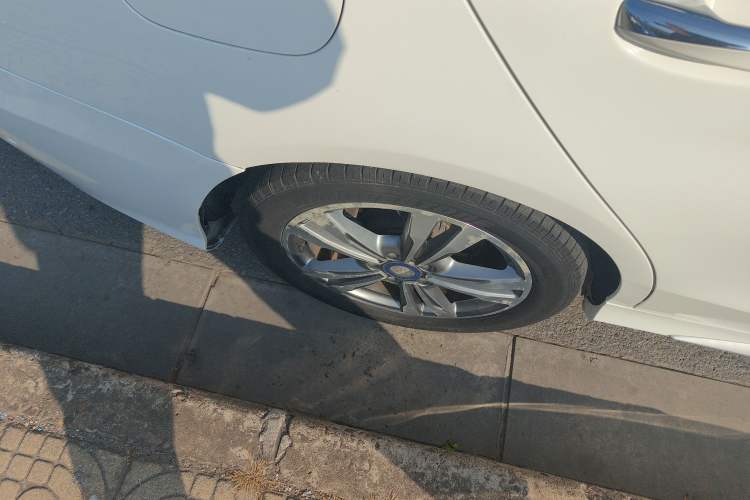 Used Mercedes-Benz C-Class 2017 Facelift C 200 L Sport Edition