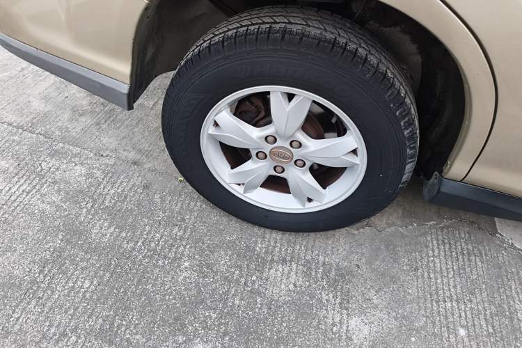 Used BYD S6 2013 Platinum Edition 2.4L Automatic Luxury Model
