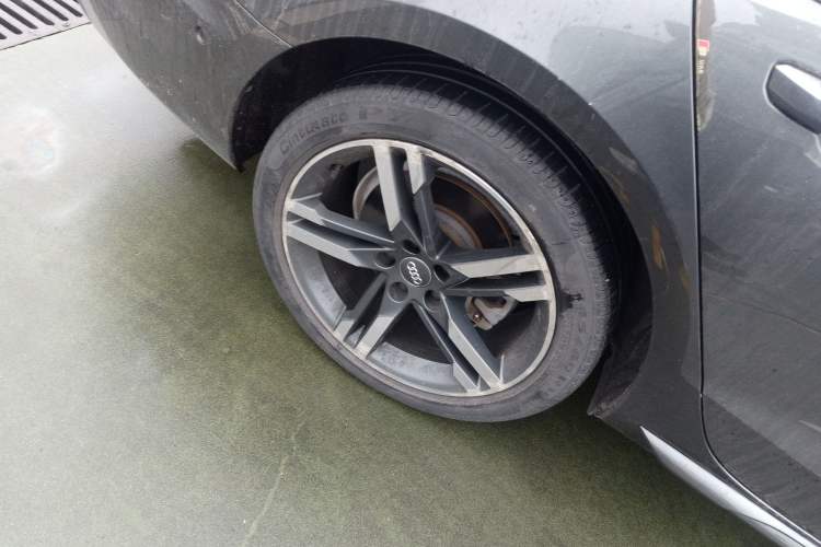 Used Audi A4L 2020 40 TFSI Luxury Dynamic Model
