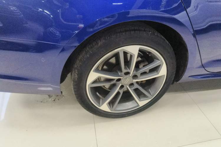 Used Audi A4L 2019 40 TFSI Fashion Edition China VI Emission Standard
