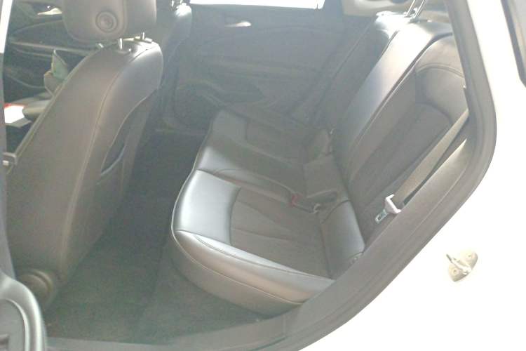 Used Buick Verano 2019 Sedan 20T Dual-Clutch Leading Model