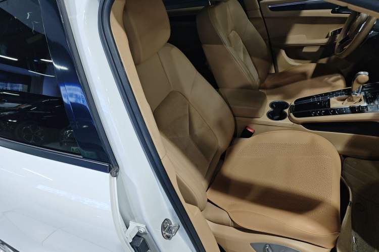 Used Porsche Macan 2017 Macan 2.0T
