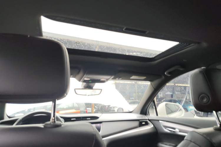 Used Cadillac XT5 2020 28T Tech Edition