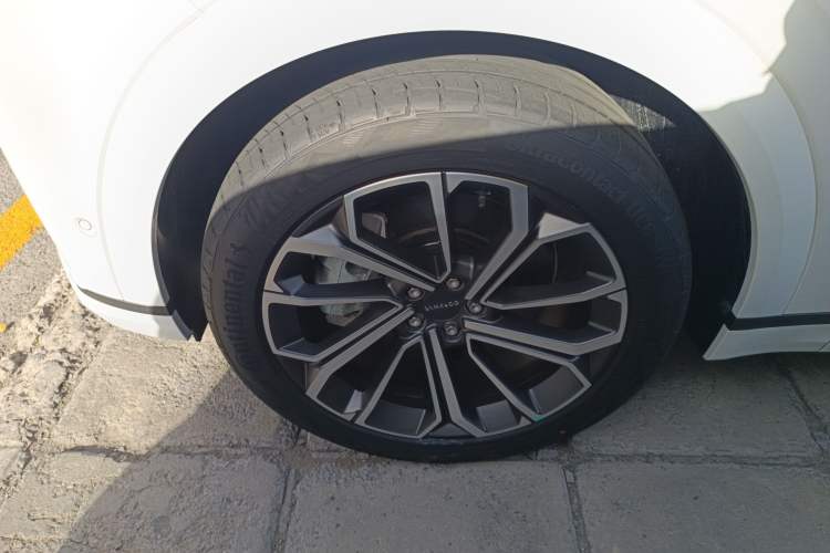 Used Lynk & Co 09 EM-P 2023 2.0TD EM-P Long-Range Version PM 7-Seater
