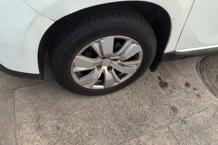 Used Peugeot 2008 2014 1.6L Automatic Fashion Edition
