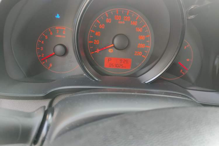 Used Honda Fit 2014 1.5L LX CVT Comfort Model
