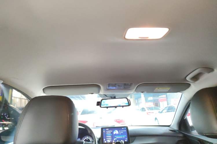 Used Hyundai Celesta 2018 1.6L Automatic GL Enjoyment Version China V Standard