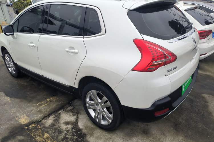 Used Peugeot 3008 2015 2.0L Automatic Classic Edition
