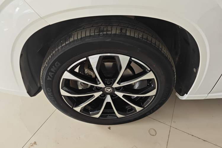 Used Changan UNI-Z New Energy 2024 Blue Whale Smart Electric iDD 125km Beyond Edition
