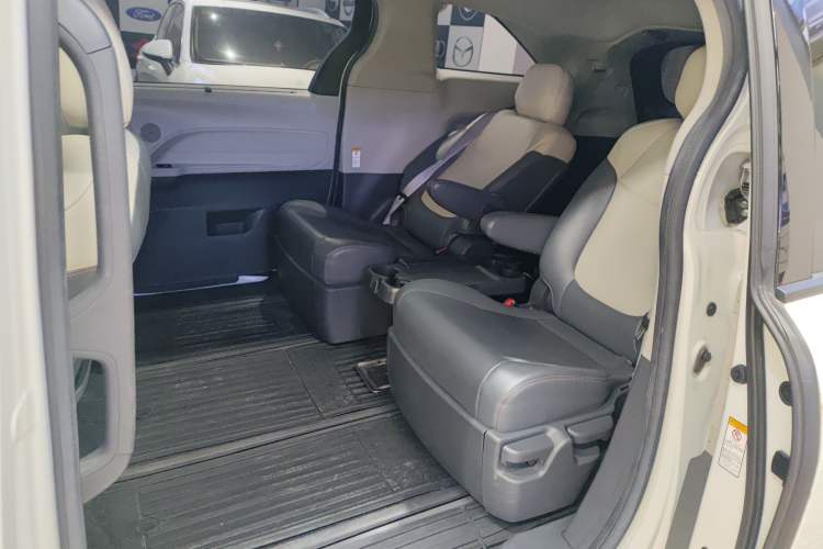 Used Toyota Sienna 2021 2.5L Hybrid Comfort Edition
