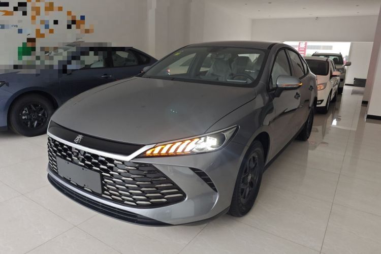 Used BYD Qin PLUS 2025 DM-i Smart Drive 55KM Leading Model

