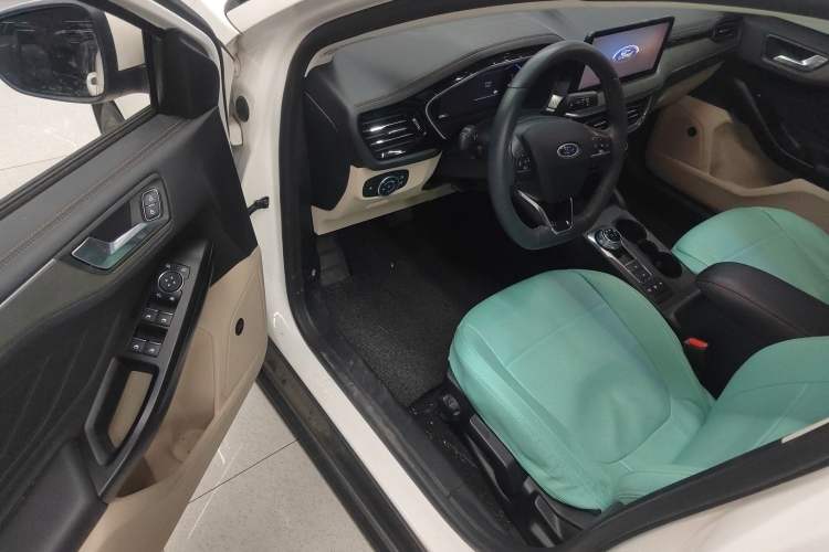 Used Ford Focus 2021 Sedan EcoBoost 180 Automatic Trendy Model
