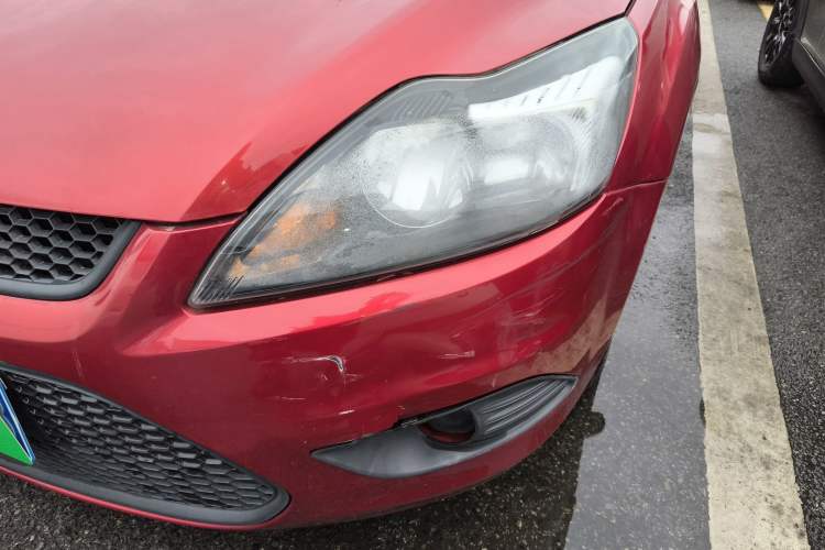 Used Ford Focus 2013 Hatchback Classic 1.8L Manual Base Model