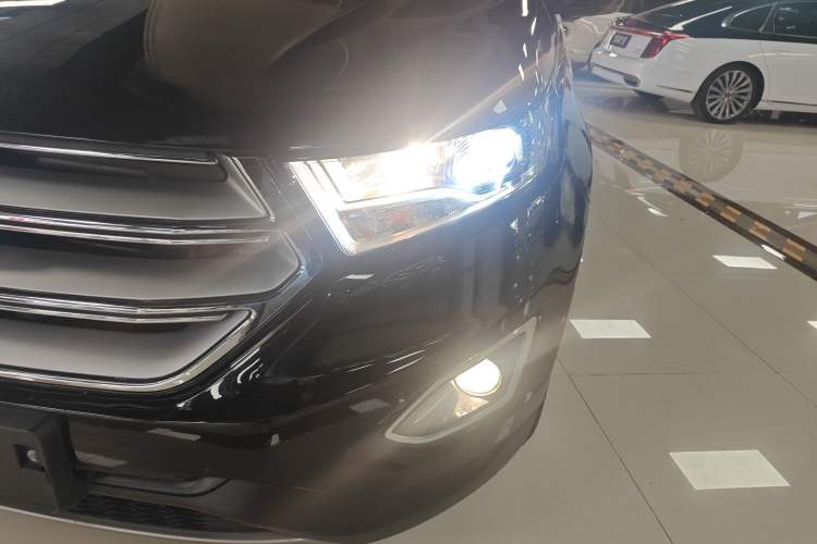 Used Ford Edge 2017 EcoBoost 245 Two-Drive Platinum Edition 5 Seats