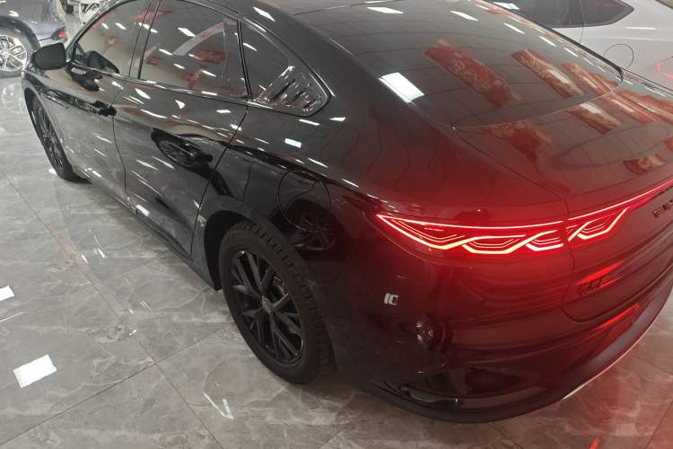 Used BYD Han 2024 DM-i Glory Edition 121KM Prestige Model
