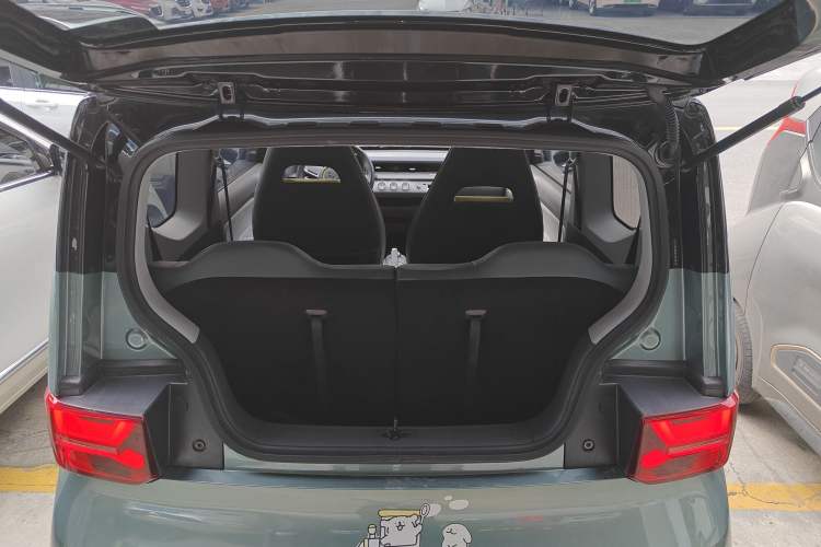 Used Wuling Hongguang MINIEV 2022 GAMEBOY 200km Gaming Edition with Lithium Iron Phosphate
