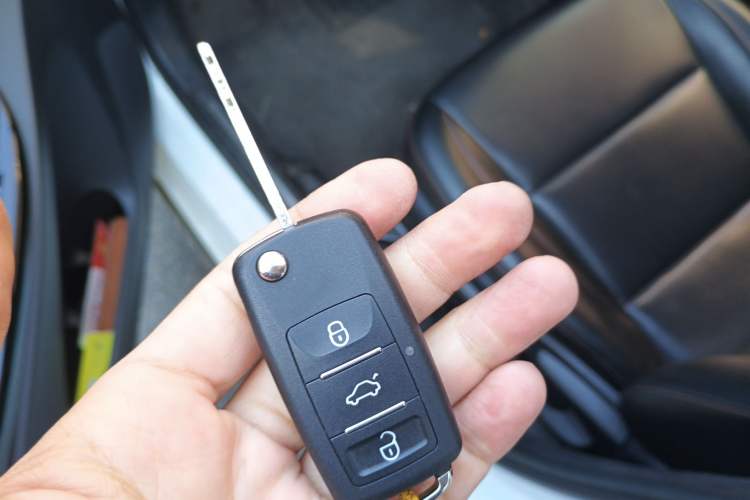 Used Toyota YARiS L 2020 X-Trail X 1.5L CVT Luxury Edition