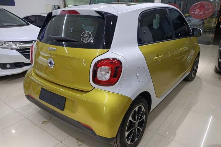 Used  forfour 2016 1.0L 52 kW Passion Edition