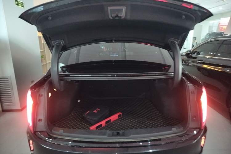 Used Hongqi E-QM5 2023 620km PLUS
