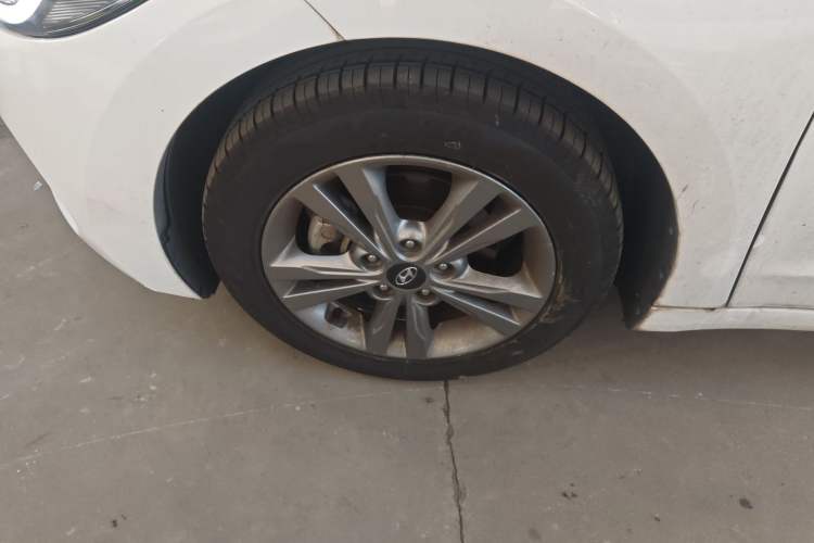 Used Hyundai Elantra 2016 1.4T Dual-Clutch Xuan Dong · Dynamic Version
