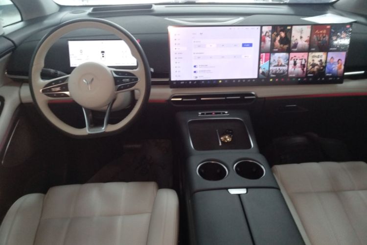 Used VOYAH Dream 2025 PHEV Four-Wheel Drive Prestige Kunpeng Edition
