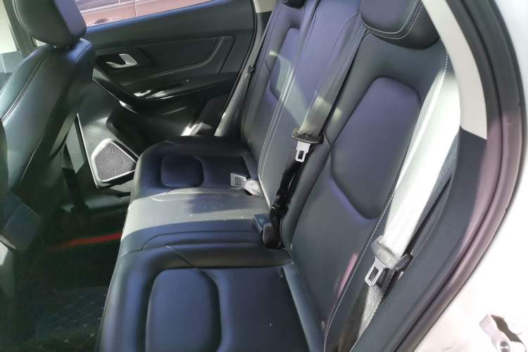 Used Bestune X40 2019 1.6L Automatic Luxury Edition China VI
