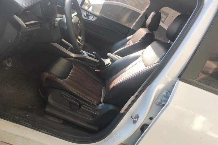 Used Wuling Jiachen 2022 1.5L Manual Enjoyment Elite Model