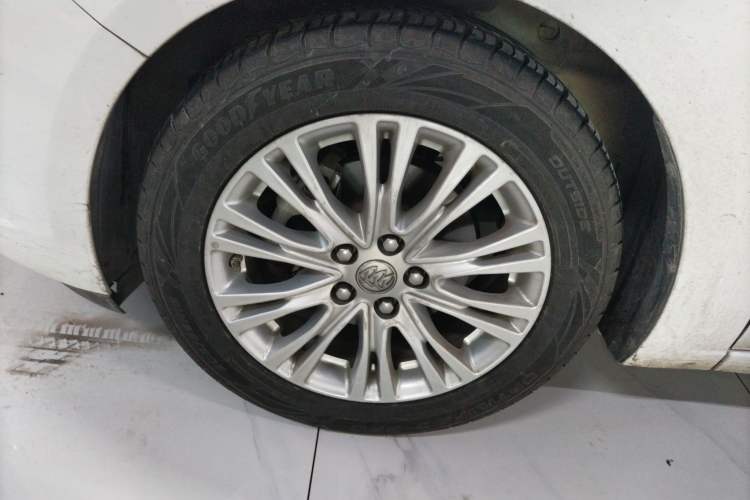 Used Buick GT 2017 15N Automatic Elite Version