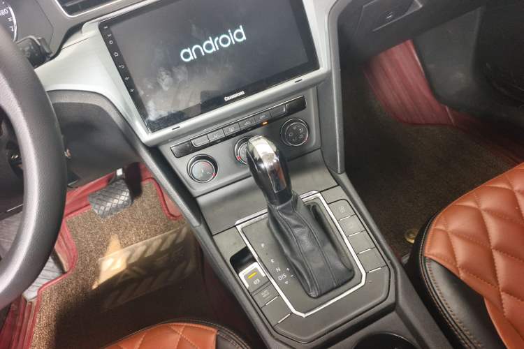 Used Volkswagen Lamando 2017 230TSI DSG Fashion Edition