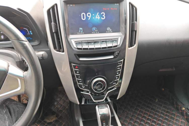 Used Luxgen U6 SUV 2015 1.8T Fashion Edition
