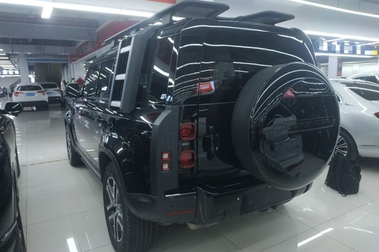 Used Land Rover Defender 2023 Facelift 110 3.0T P400 Dark Edition
