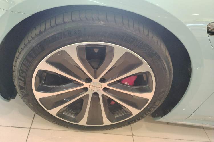 Used Hima Luxeed S7 2025 785 km Ultra
