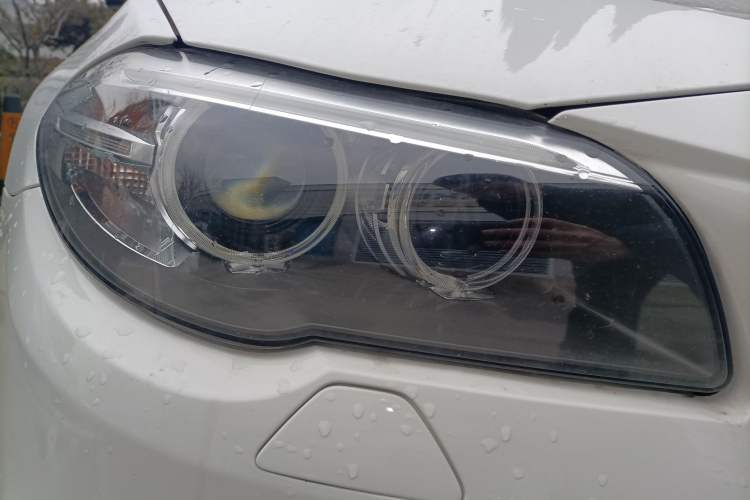 Used BMW 5 Series 2014 520Li Elegant Model
