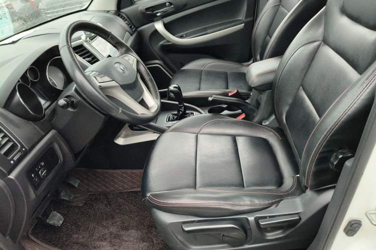 Used Changan CS35 2014 1.6L Manual Luxury Model China IV Standard
