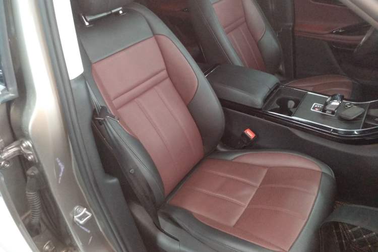 Used Land Rover Range Rover Evoque 2024 Aurora L 249 PS Glowing Limited Edition