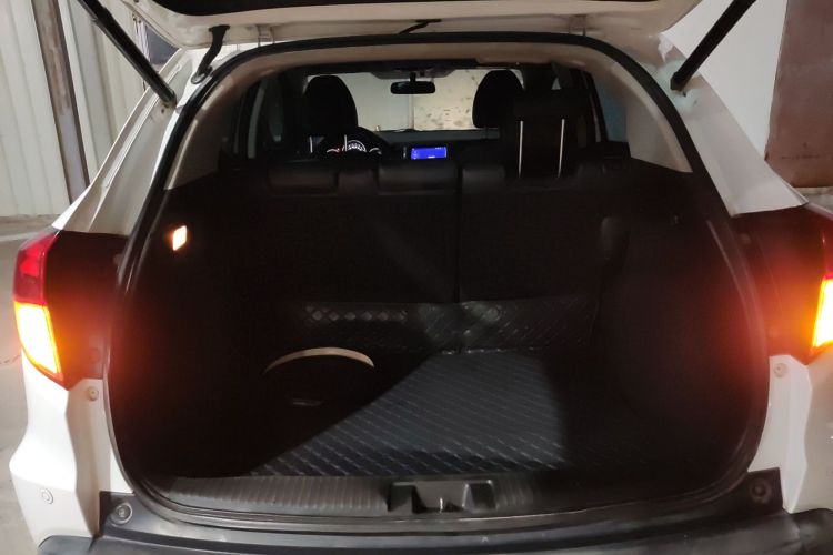 Used Honda Vezel 2015 1.8L CVT 2WD Luxury Model
