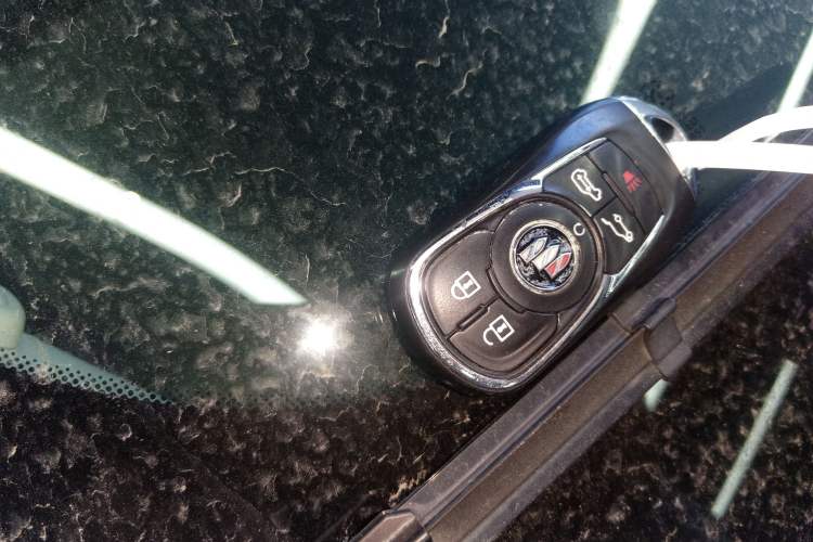 Used Buick GL8 2021 Land Cruiser Executive 652T Premium Model