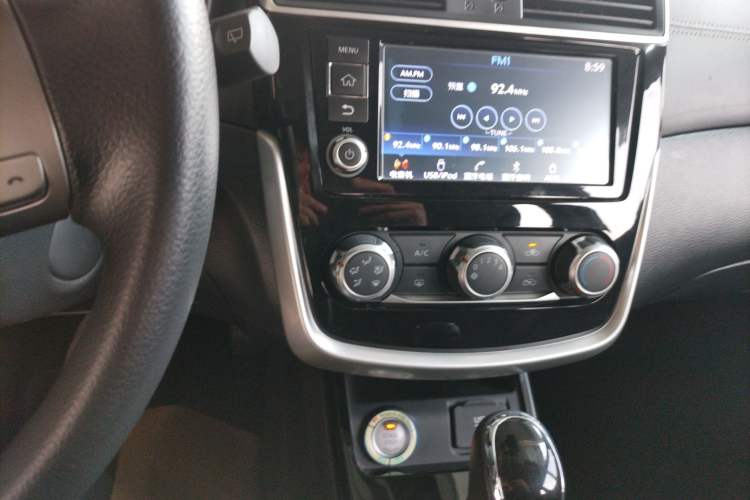 Used Nissan Tiida 2016 1.6L CVT Smart Drive Edition
