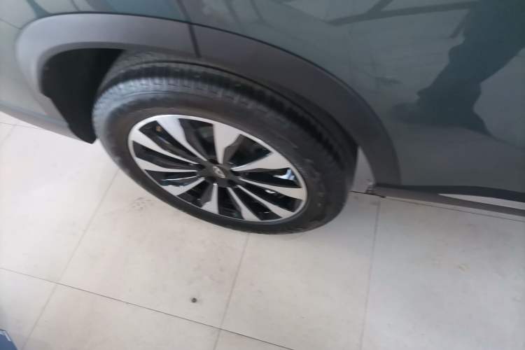 Used Chery Tiggo 8 PLUS 2025 290TGDI DCT Prestige 5-Seater