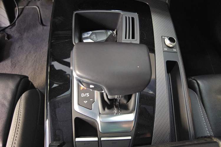 Used Audi Q5L 2022 40T Luxury Dynamic Model
