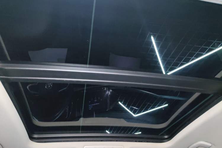 Used Volkswagen Passat 2022 330TSI Starry Elite Edition Custom Version
