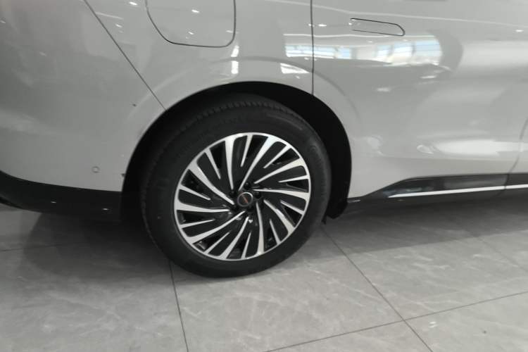 Used  Star Era ET 2024 Extended-Range 240 Ultra All-Wheel Drive
