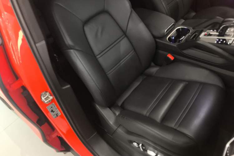 Used Porsche Cayenne 2019 Cayenne Coupé 3.0T
