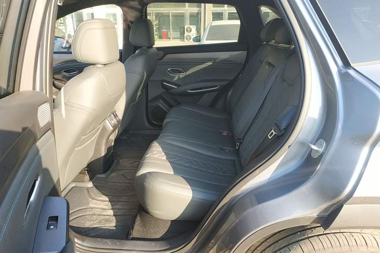 Used BYD Song L DM-i 2025 Intelligent Driving Version 160 km Beyond-Range Type
